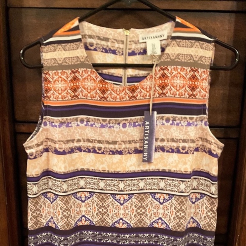 Dress shift style. - Picture 4 of 6
